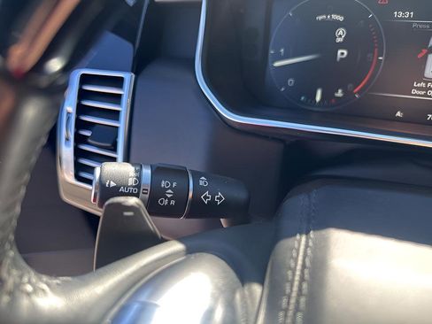 Used 2016 Land Rover Range Rover HSE image 33