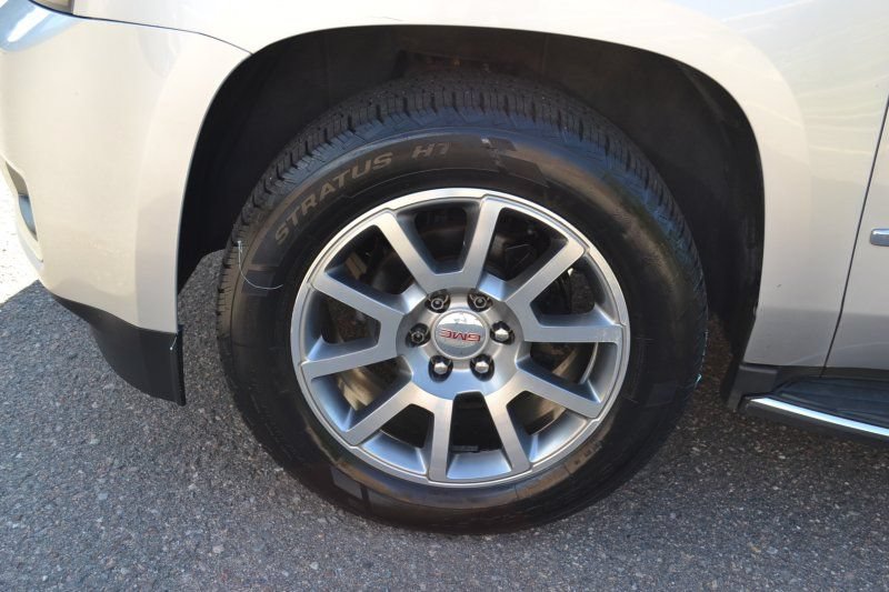 Used 2015 GMC Yukon Denali AWD/4WD image 39