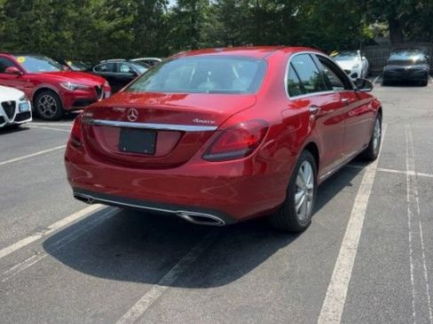 Used 2019 Mercedes-Benz C 300 4MATIC Sedan image 4
