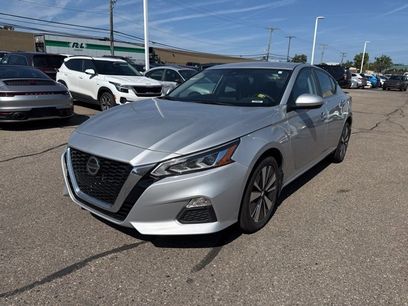 Certified 2022 Nissan Altima 2.5 SV