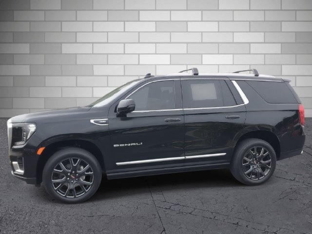 Used 2023 GMC Yukon Denali w/ Denali Reserve Package AWD/4WD image 2