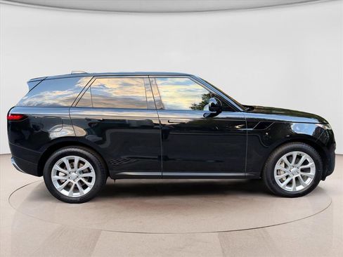 Certified 2023 Land Rover Range Rover Sport SE image 7