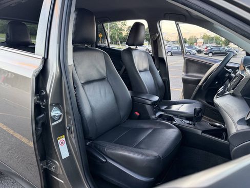 Used 2015 Toyota RAV4 LE AWD/4WD image 13