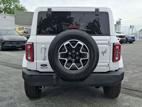 Certified 2025 Ford Bronco Outer Banks AWD/4WD image 5