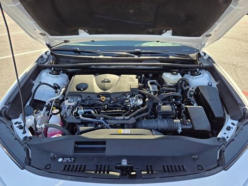 Used 2025 Toyota Camry LE image 31