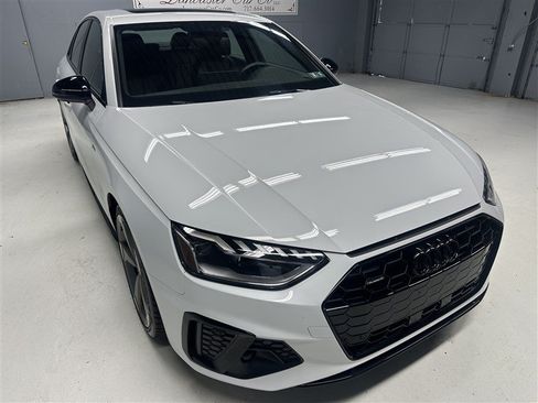 Used 2023 Audi A4 2.0T Premium Plus w/ Premium Plus Package AWD/4WD image 9