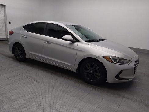Used 2018 Hyundai Elantra SEL FWD image 11