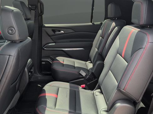 Used 2026 Chevrolet Traverse RS w/ LPO, Floor Liner Package AWD/4WD image 24