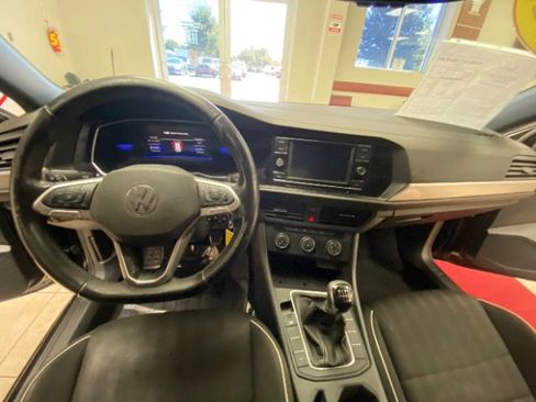 Used 2023 Volkswagen Jetta Sport image 24