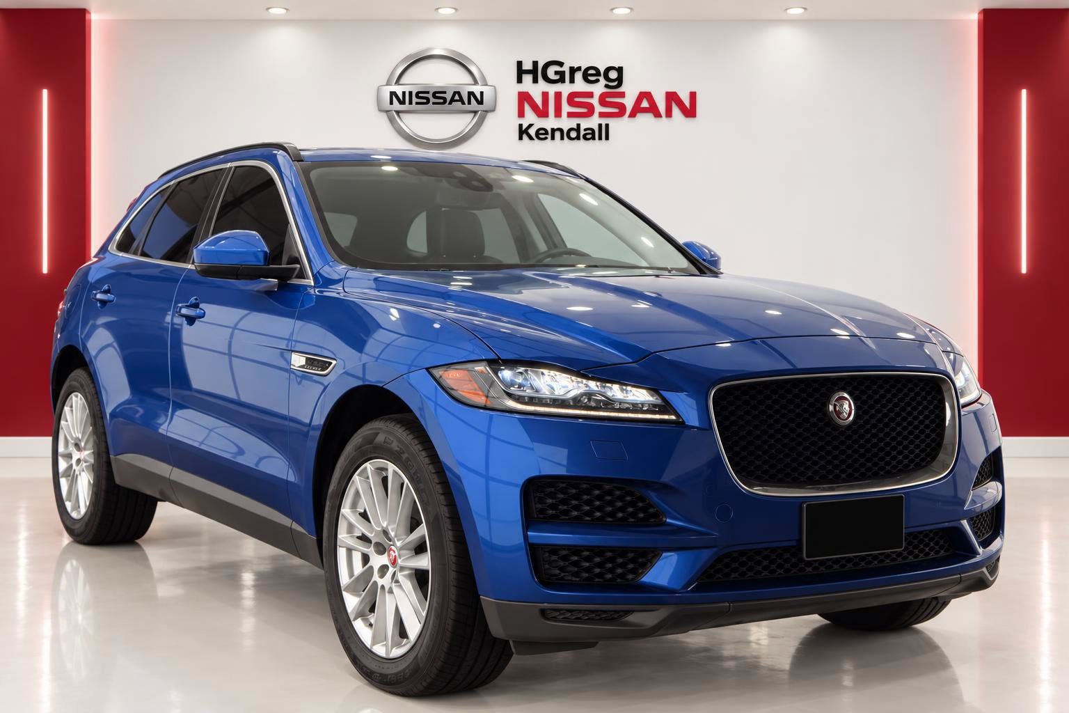 Used 2018 Jaguar F-PACE Prestige AWD/4WD image 3