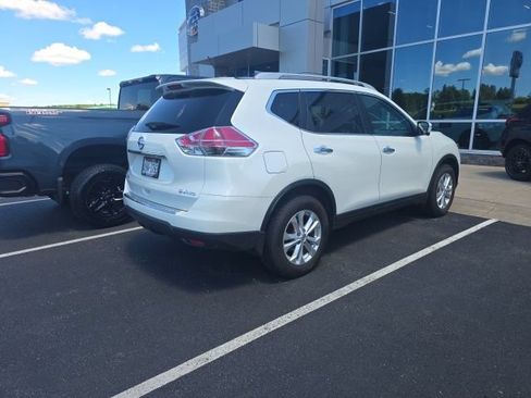 Used 2015 Nissan Rogue SV w/ SV Premium Package AWD/4WD image 3