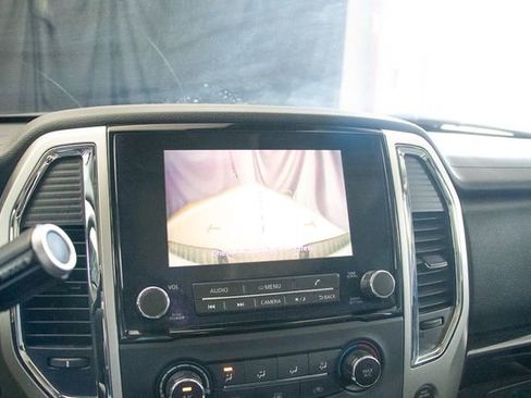 Used 2021 Nissan Titan SV w/ Accessory Utility Package AWD/4WD image 33