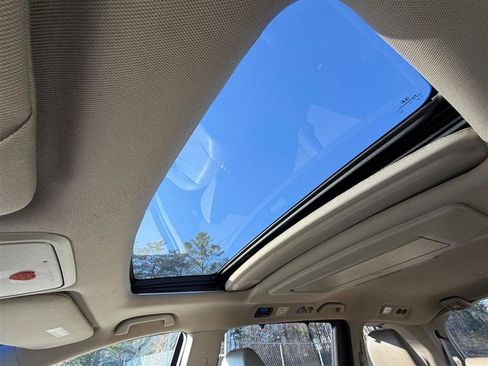 Used 2012 Honda Odyssey Touring Elite image 22