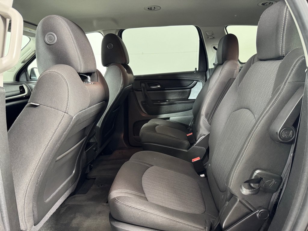 Used 2017 Chevrolet Traverse LT w/ Style and Technology Package AWD/4WD image 19