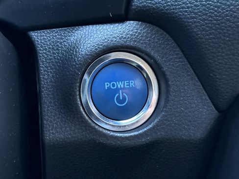 Used 2022 Toyota RAV4 XLE image 24