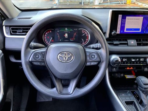 Used 2023 Toyota RAV4 XLE image 5