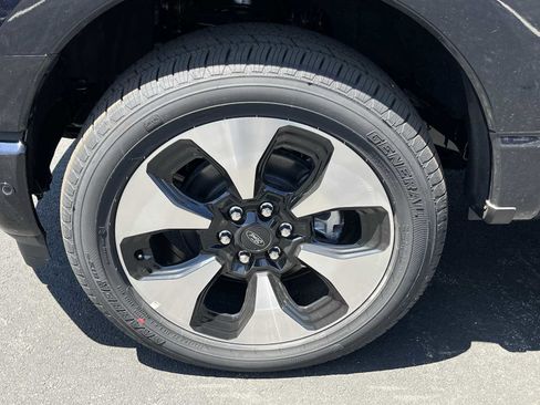 New 2023 Ford F150 Lightning Platinum image 5