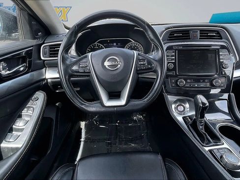 Used 2023 Nissan Maxima SL FWD image 12