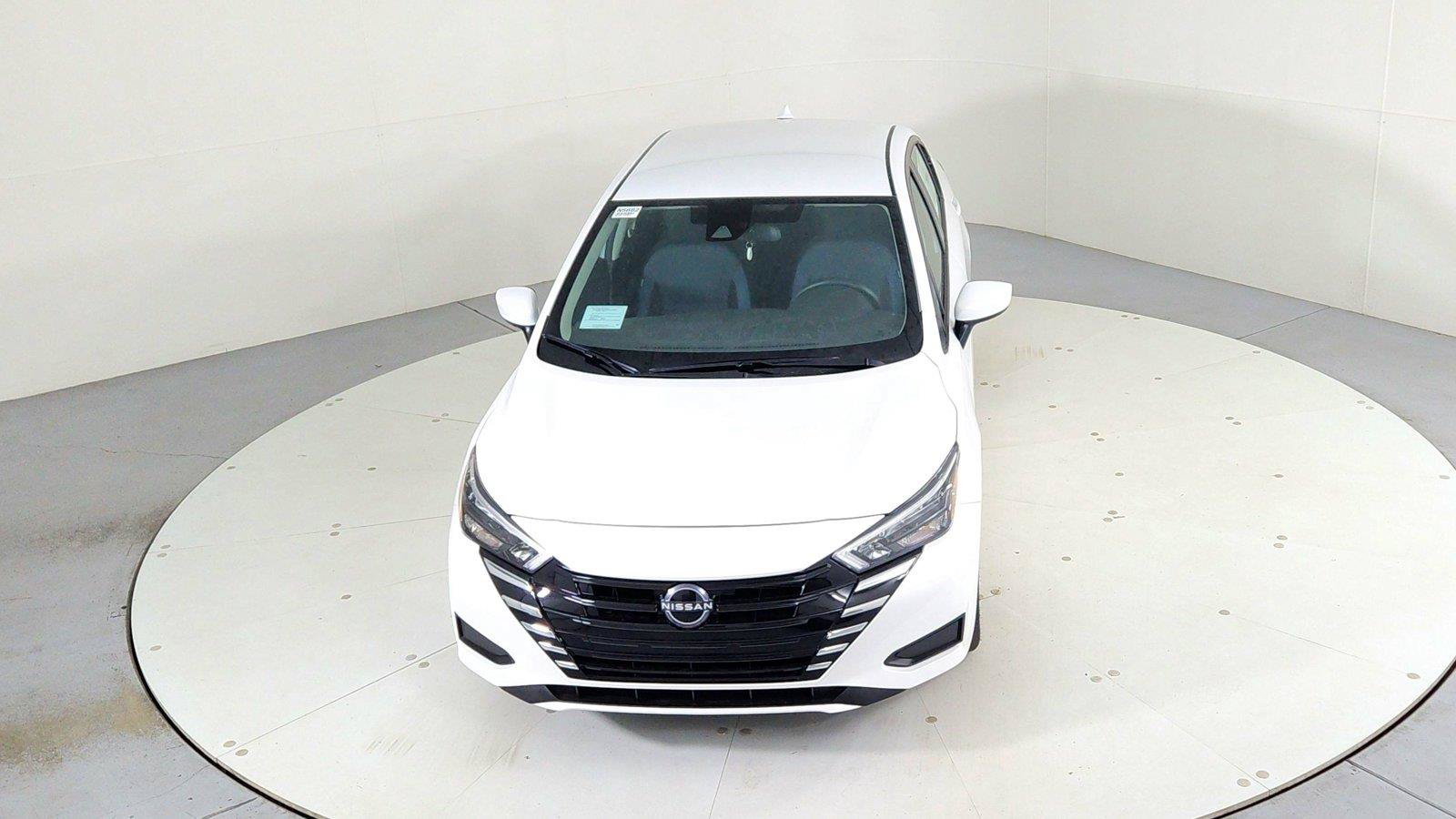 Used 2025 Nissan Versa SV w/ Trunk Package FWD image 14