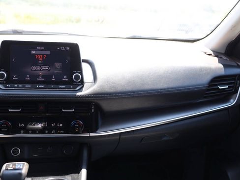 Used 2022 Nissan Rogue SV AWD/4WD image 24