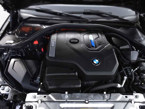Used 2023 BMW 330e xDrive w/ Premium Package image 30