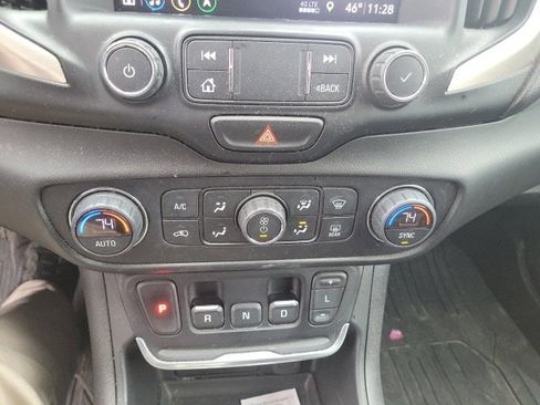 Used 2020 GMC Terrain Denali w/ Denali Premium Package image 9