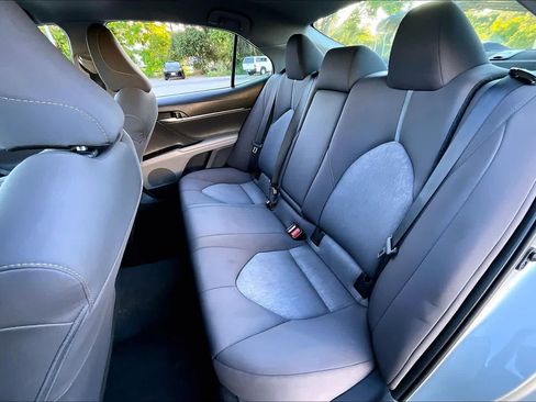 Used 2024 Toyota Camry LE FWD image 20