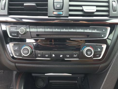 Used 2015 BMW M4 Convertible RWD image 20