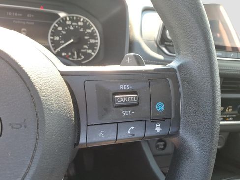 Used 2024 Nissan Rogue SV AWD/4WD image 24