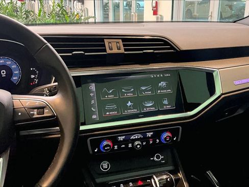 Used 2024 Audi Q3 2.0T Premium Plus w/ Premium Plus Package image 7