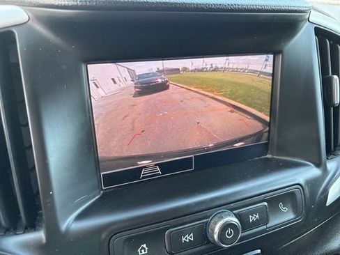 Used 2022 GMC Terrain SLE w/ Driver Convenience Package FWD image 21