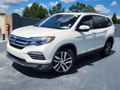 Used 2016 Honda Pilot Elite image 1