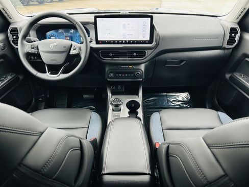 New 2025 Ford Bronco Sport Outer Banks w/ Outer Banks Tech Package+ AWD/4WD image 29
