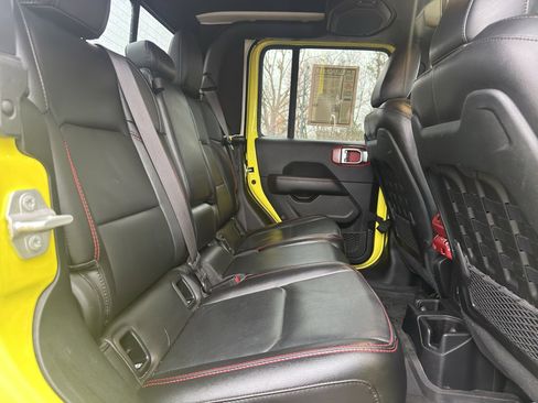 Used 2023 Jeep Gladiator Rubicon w/ Trailer Tow Package image 16