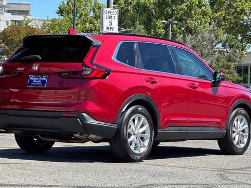 Used 2024 Honda CR-V EX-L image 4