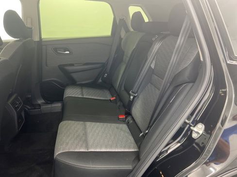 Used 2023 Nissan Rogue SV image 13