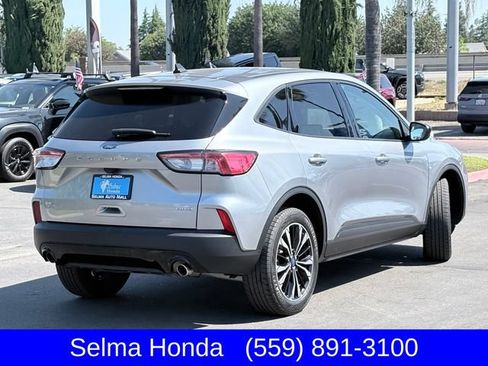 Used 2022 Ford Escape SE w/ SE Sport Appearance Package AWD/4WD image 5