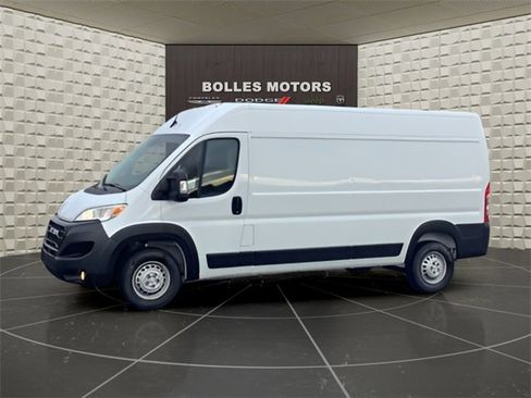 Used 2024 RAM ProMaster 2500 w/ Safety Group image 11