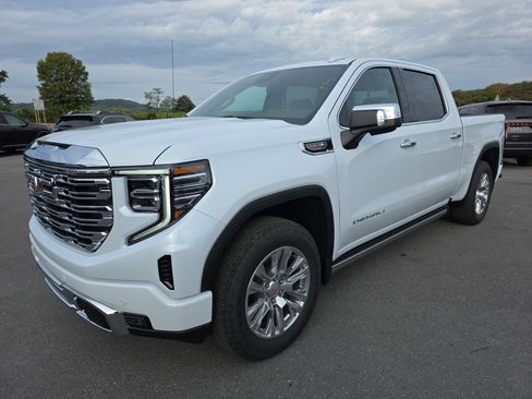 New 2026 GMC Sierra 1500 Denali w/ Technology Package image 7