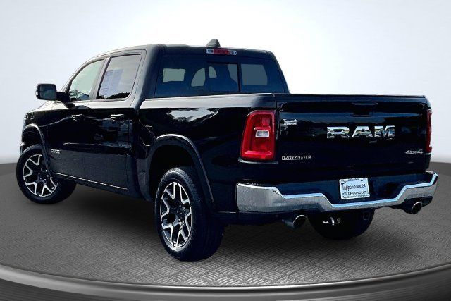 Used 2026 RAM 1500 Laramie AWD/4WD image 4