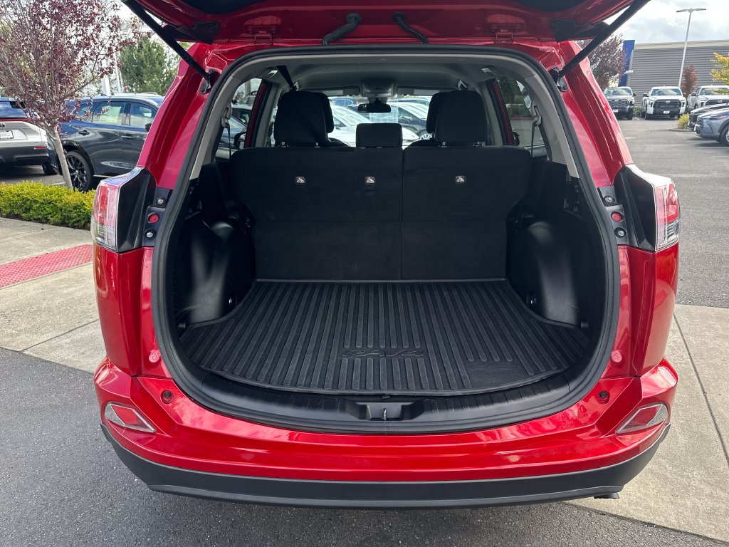 Certified 2017 Toyota RAV4 LE AWD/4WD image 25