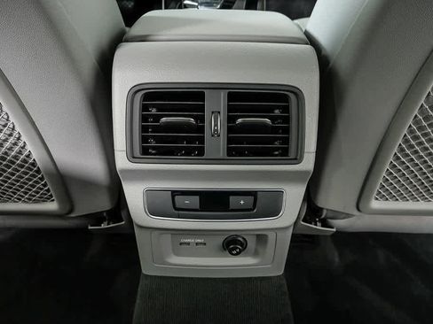 Used 2022 Audi Q5 2.0T Premium Plus w/ Premium Plus Package image 18