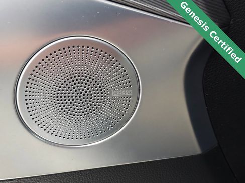 Used 2025 Genesis G70 3.3T Advanced image 17