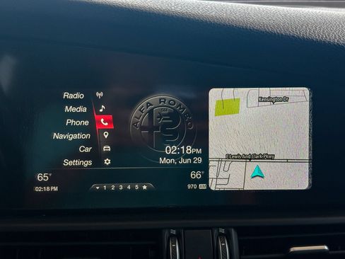 Used 2019 Alfa Romeo Giulia AWD image 34