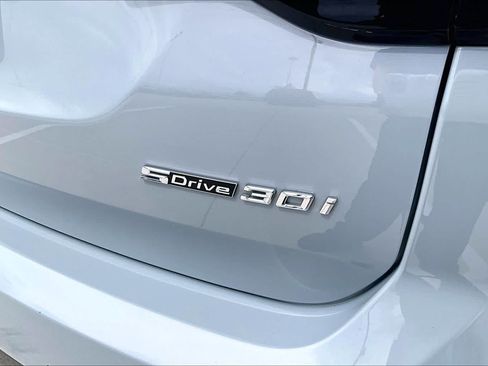 Used 2024 BMW X3 sDrive30i w/ Premium Package RWD image 9