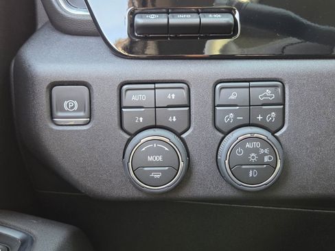 Used 2026 Chevrolet Silverado 2500 LTZ w/ Trail Boss Package AWD/4WD image 33