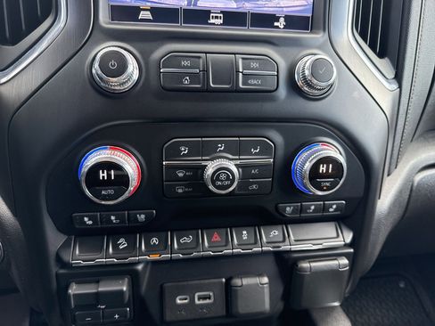 Used 2021 GMC Sierra 1500 AT4 w/ AT4 Preferred Package image 18