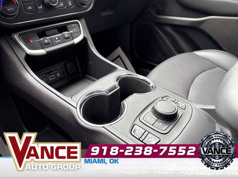 Used 2024 GMC Terrain SLT w/ Elevation Edition FWD image 21
