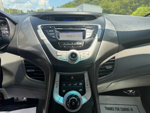 Used 2012 Hyundai Elantra GLS w/ Preferred Pkg 3 FWD image 17