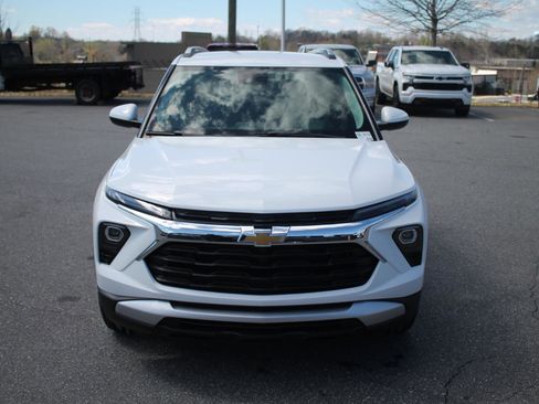 New 2026 Chevrolet TrailBlazer LT w/ Driver Confidence Package image 2
